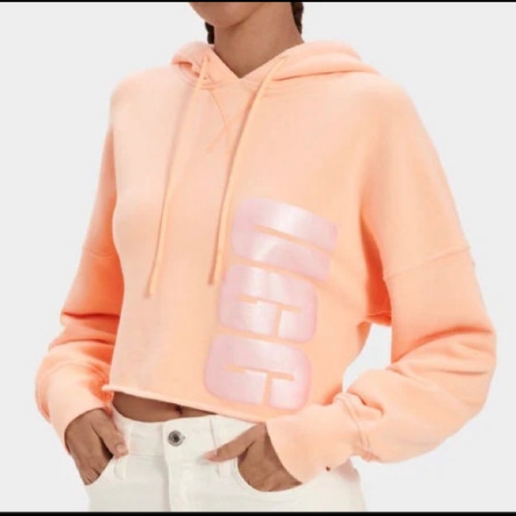 UGG 2pc.set/ Keira hoodie and zahara shorts ๐ - Picture 2 of 16